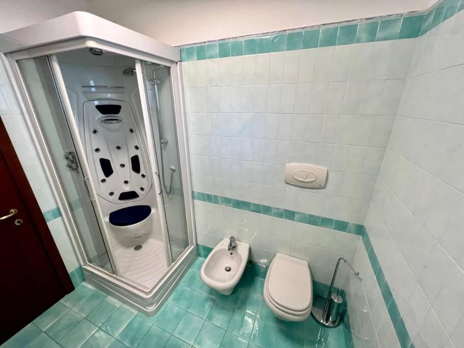Beija Flor-Trilocale Piazza Garibaldi N18 Apartment เดเซนซาโนเดลการ์ดา ภายนอก รูปภาพ