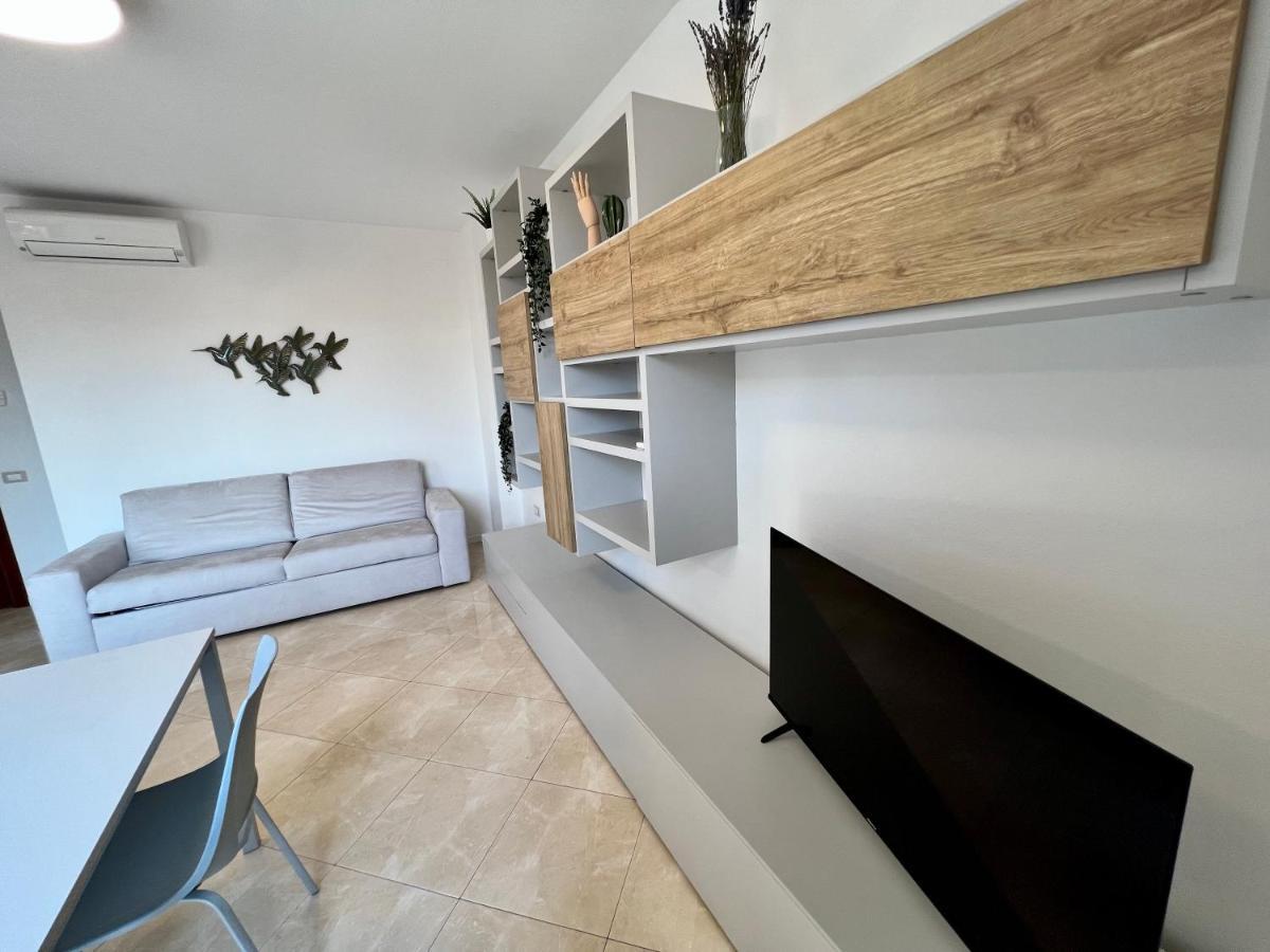 Beija Flor-Trilocale Piazza Garibaldi N18 Apartment เดเซนซาโนเดลการ์ดา ภายนอก รูปภาพ